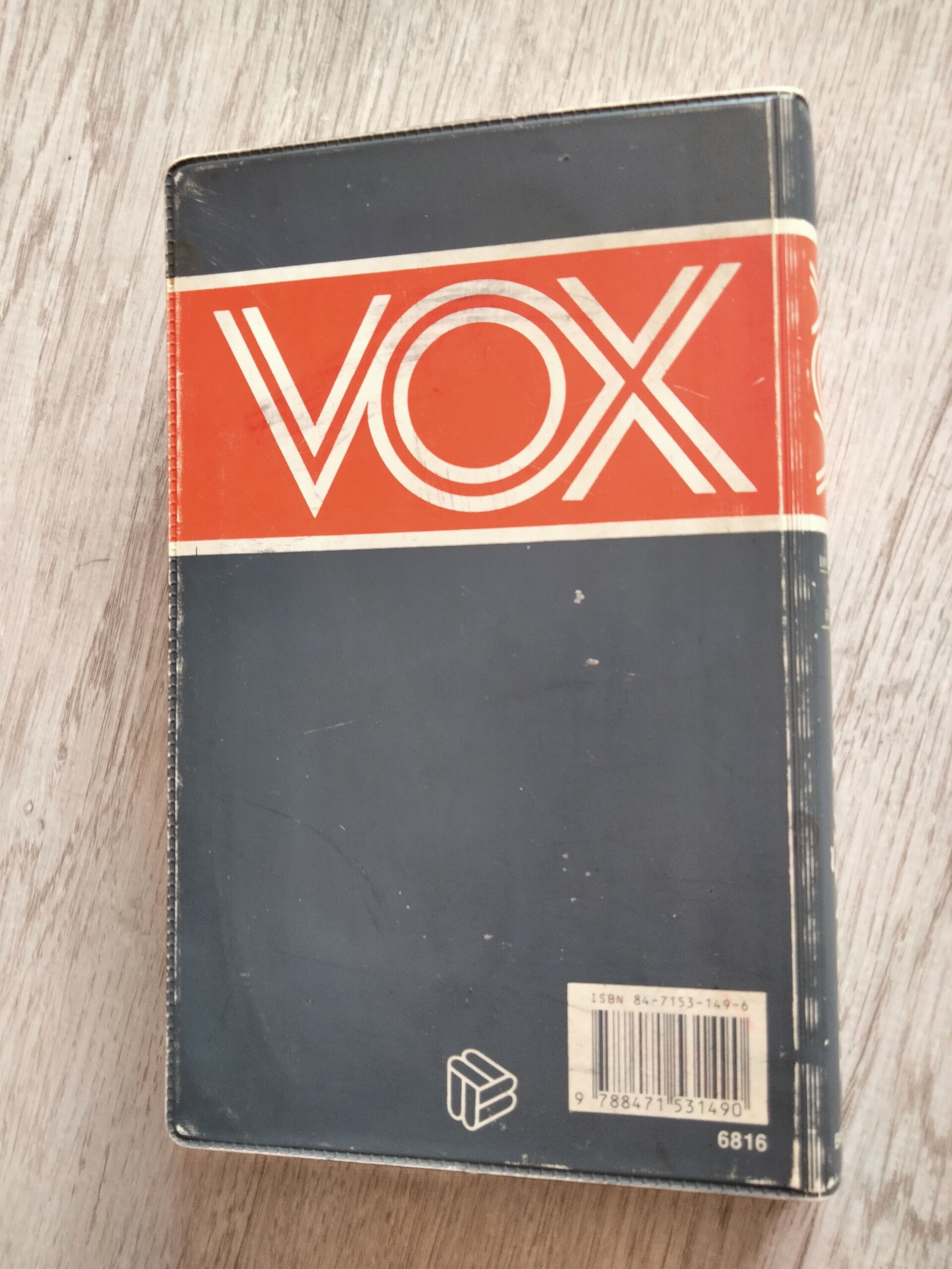 Diccionario esencial de la Lengua Española VOX - 2