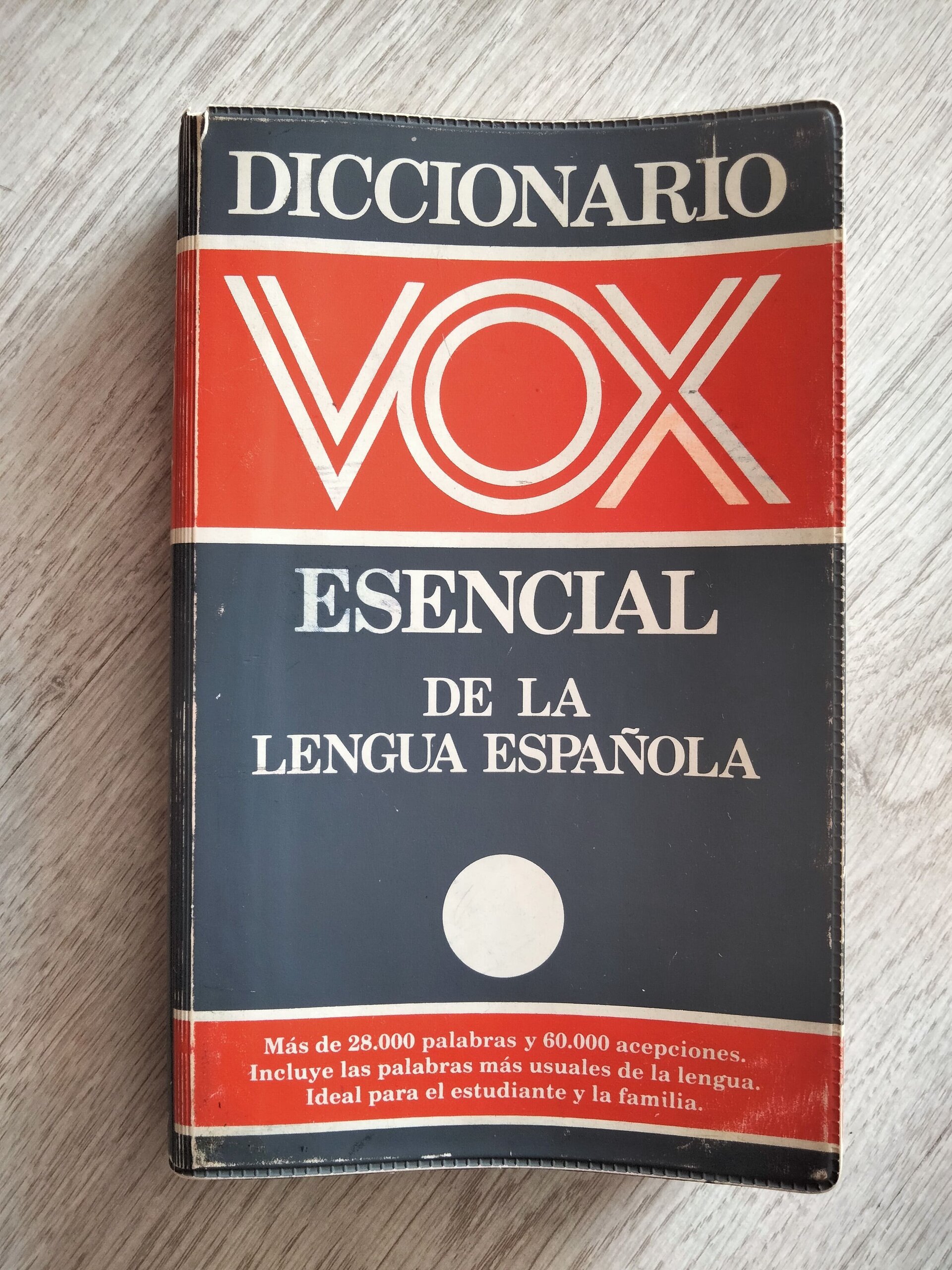 Diccionario esencial de la Lengua Española VOX - 1
