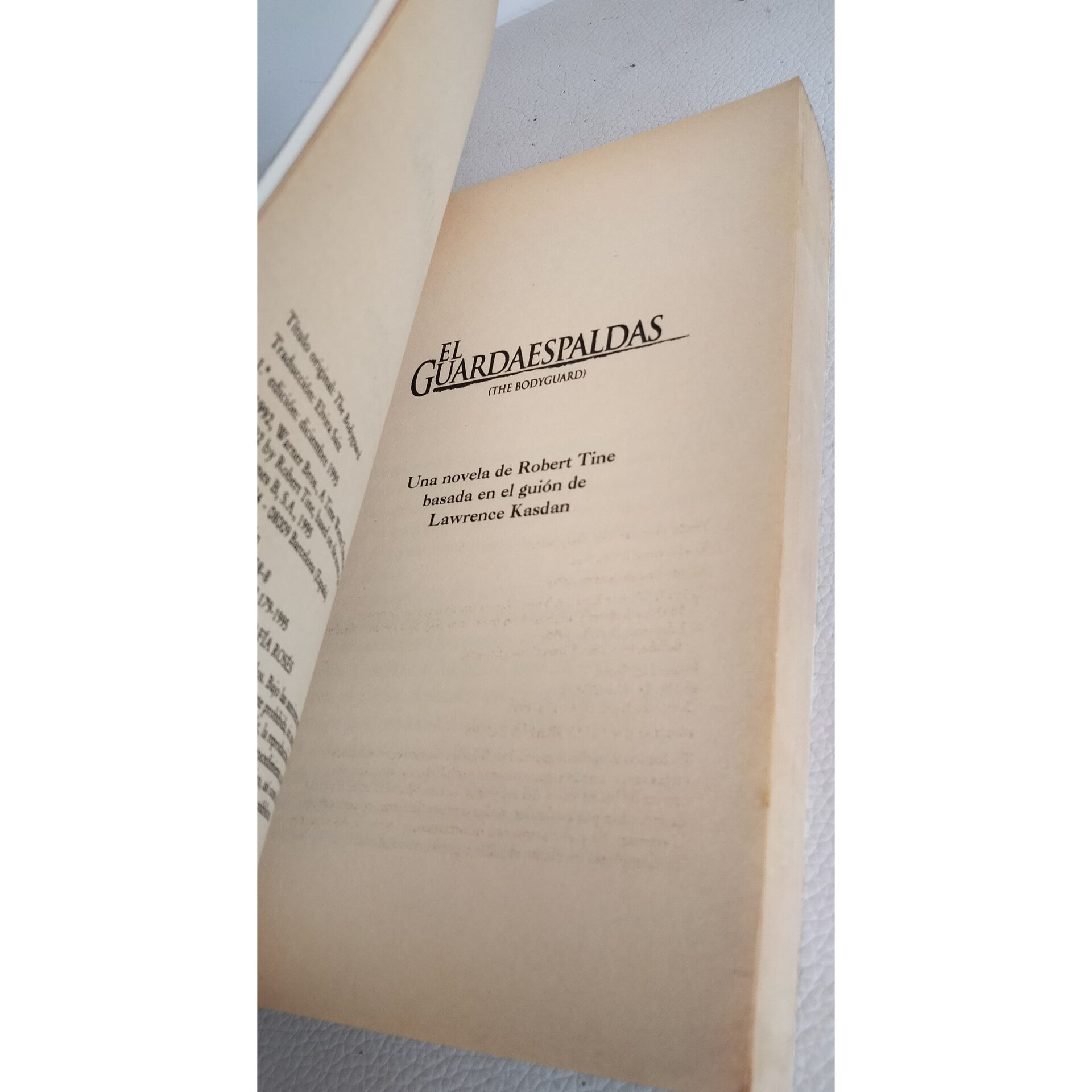 El guardespaldas - autor: ROBERT TINE - 3