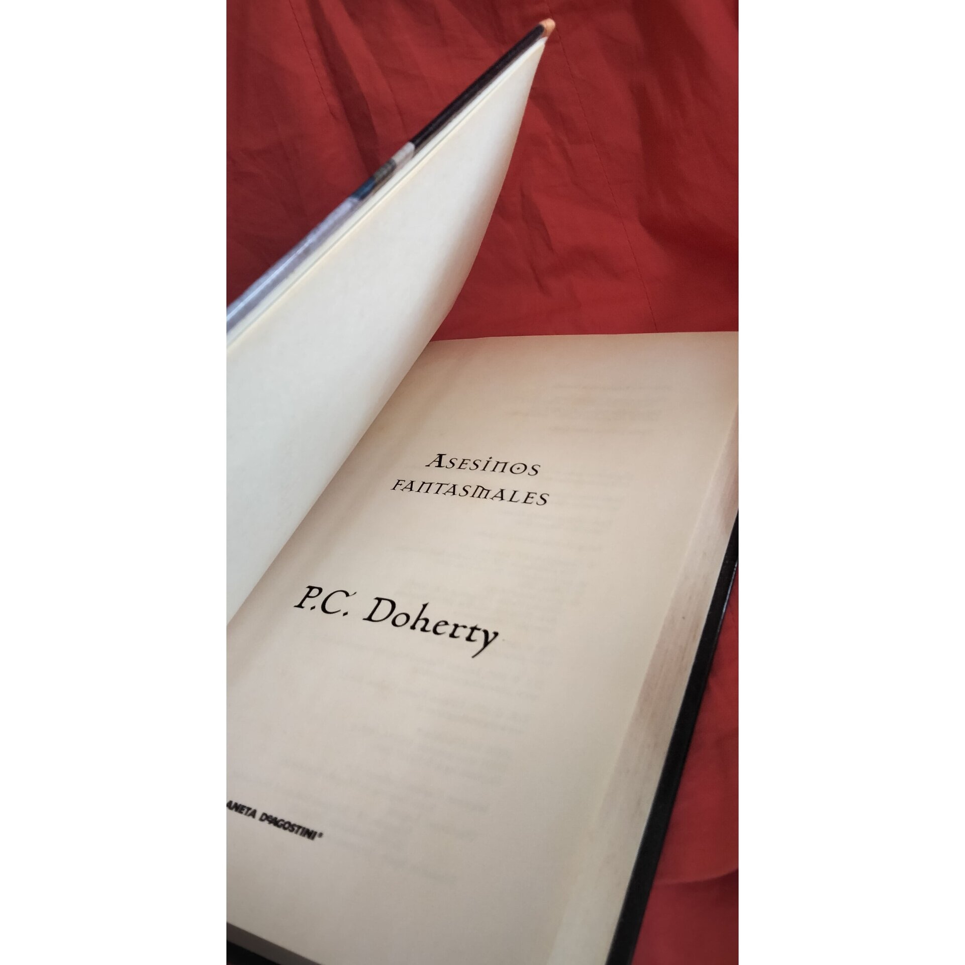 ASESINOS FANTASMALES - AUTOR: P.C. DOHERTY - 3