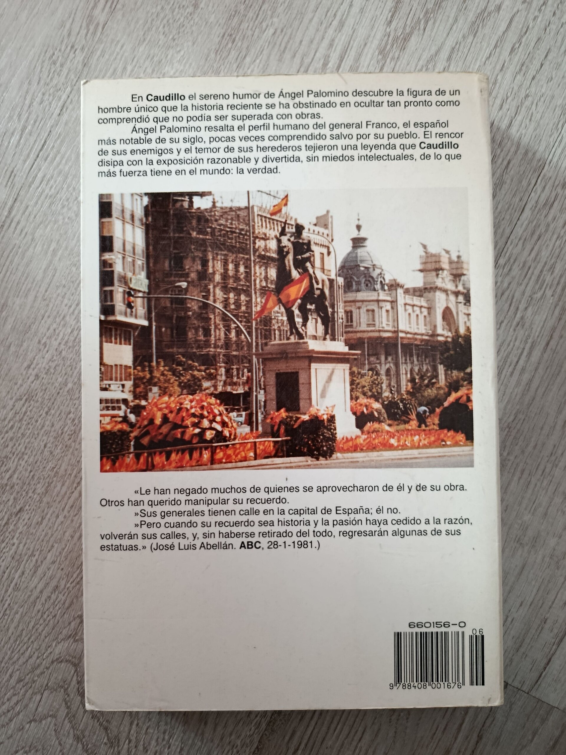 Caudillo - libro - 4