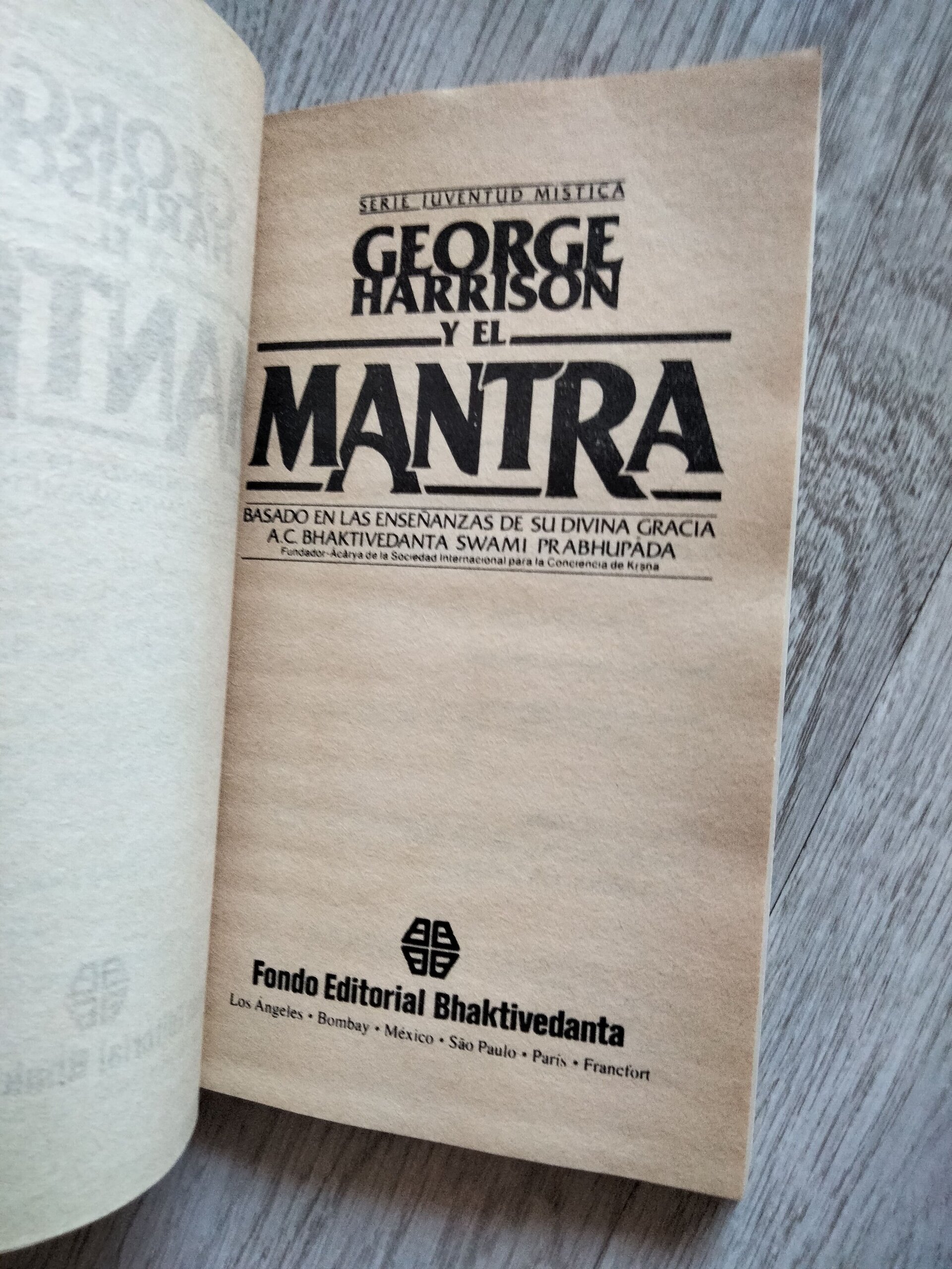 George Harrison y el Mantra - 3