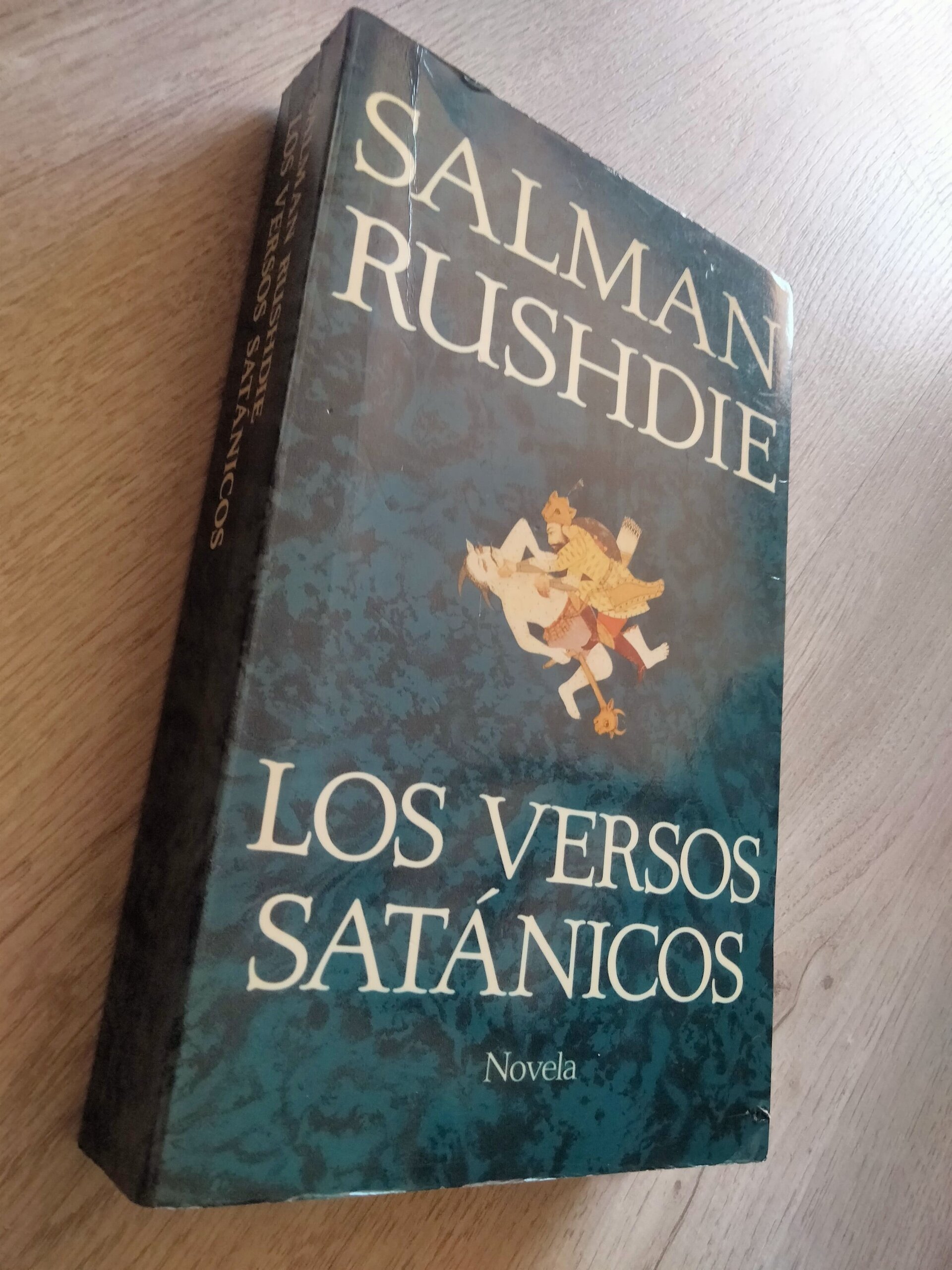 Los versos satánicos - Salman Rushdie - 3