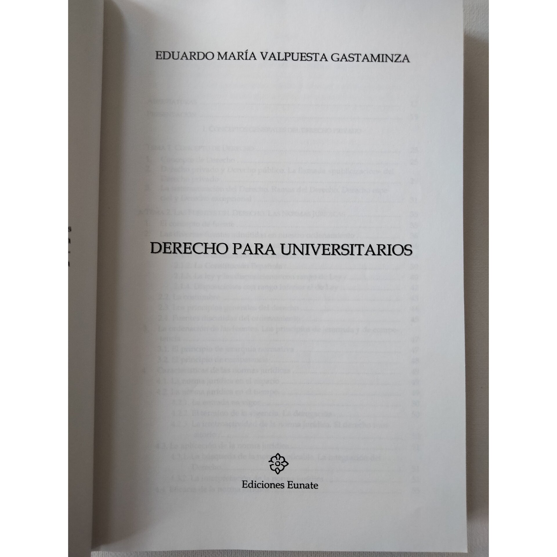 Derecho para universitarios - autor: Eduardo Mª Valpuesta - 3