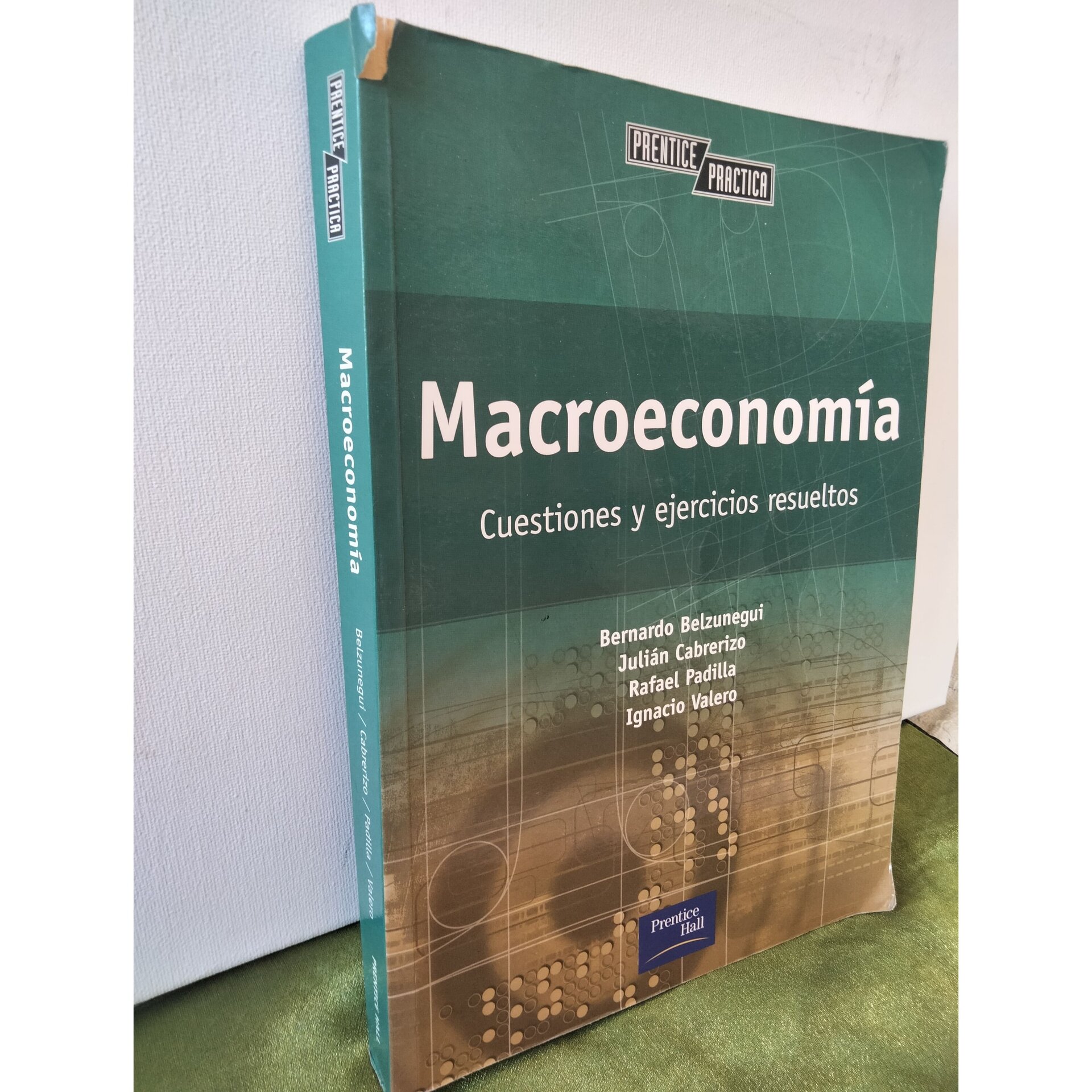 Macroeconomía - 2