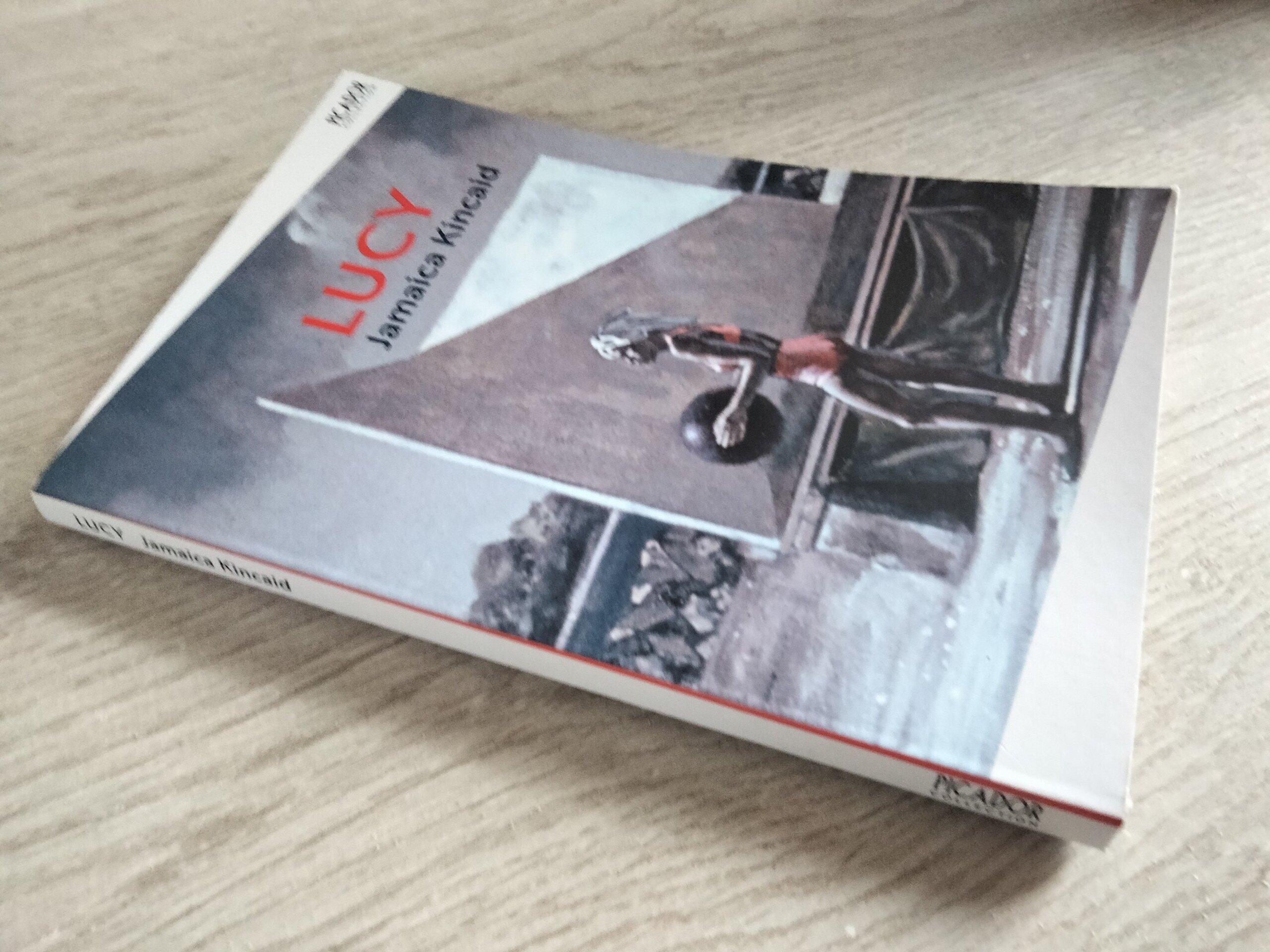 Lucy - Jamaica Kincaid (English) - 3