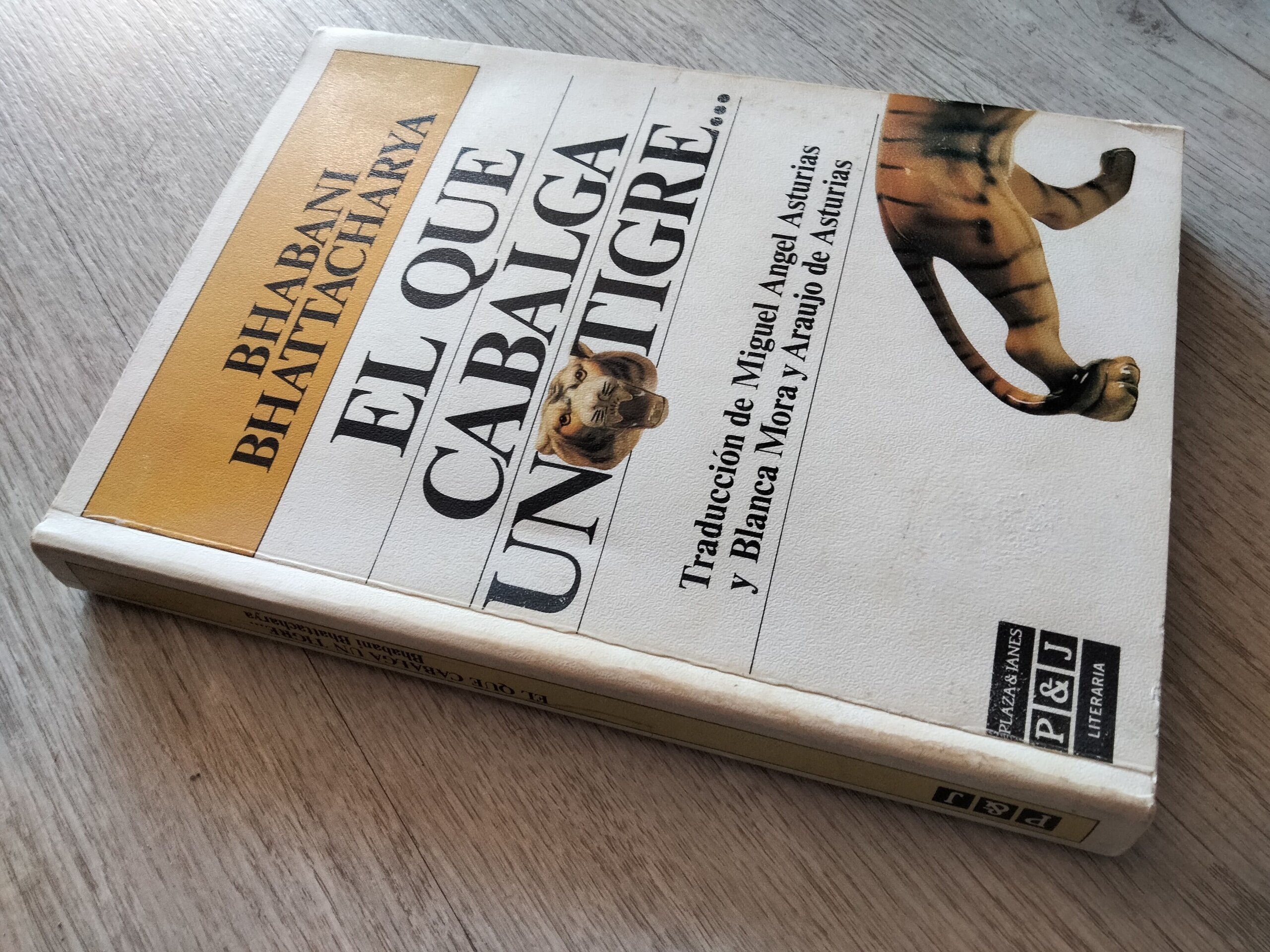 El que cabalga un tigre - libro - 3