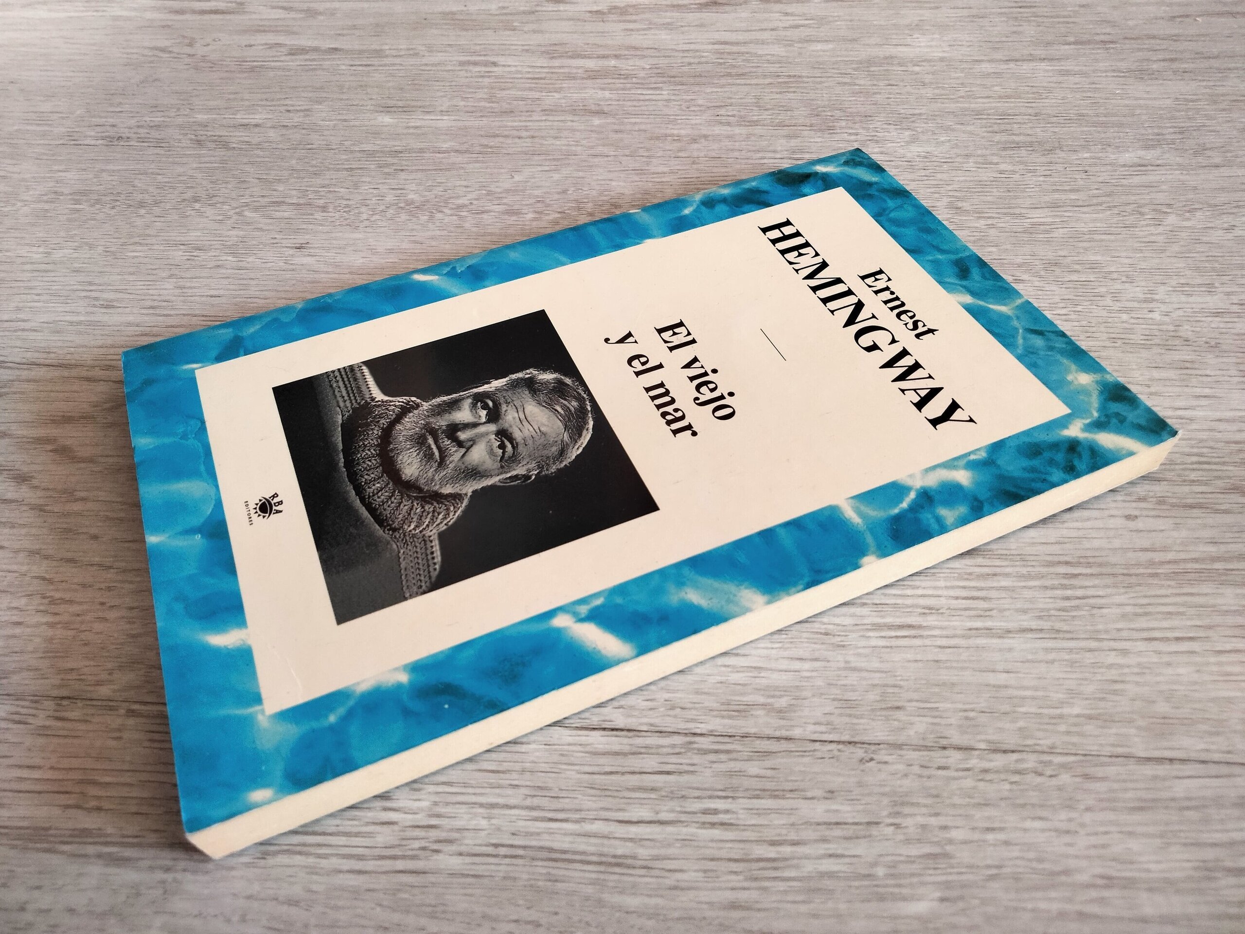 Hemingway - El viejo y el mar - libro - 2