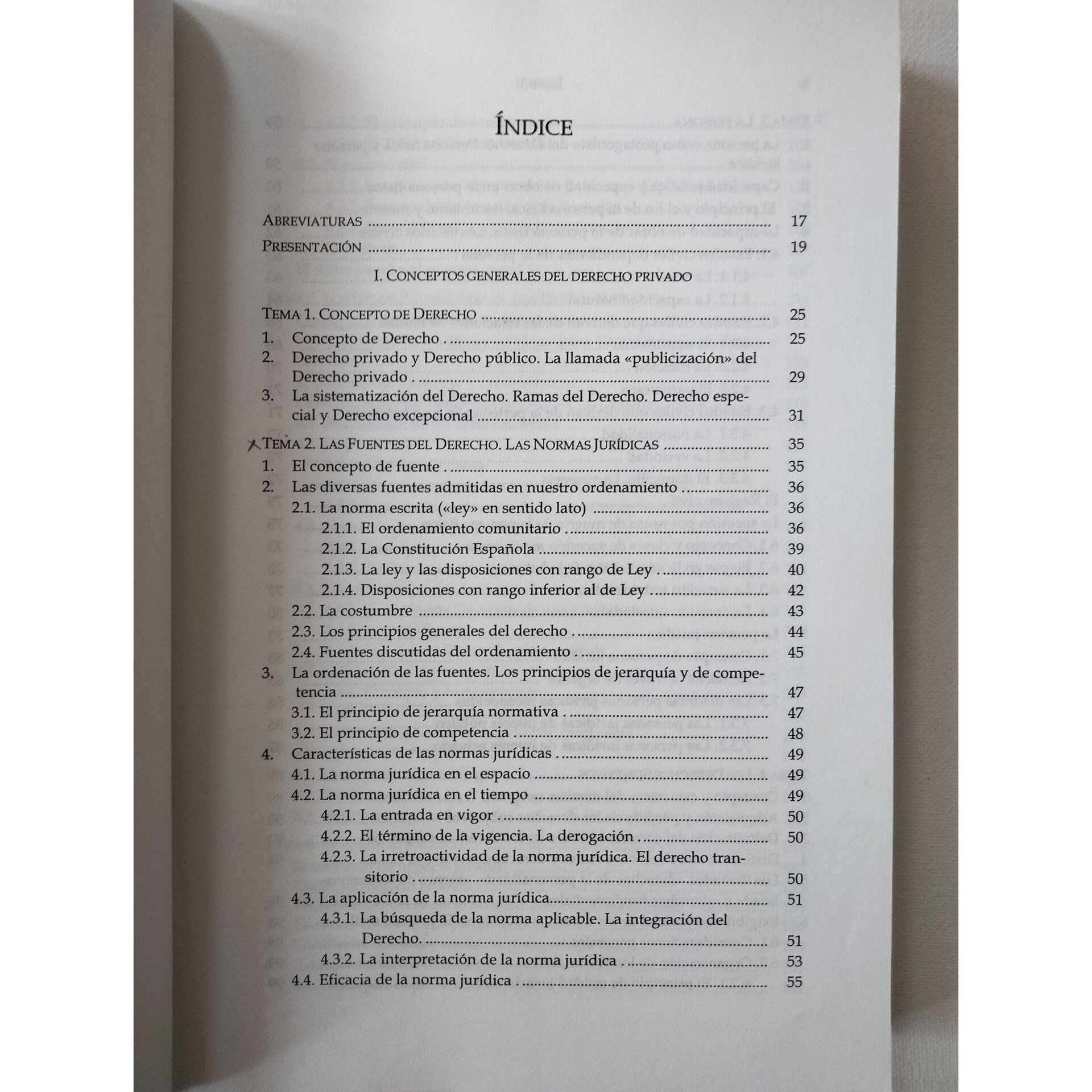 Derecho para universitarios - autor: Eduardo Mª Valpuesta - 4